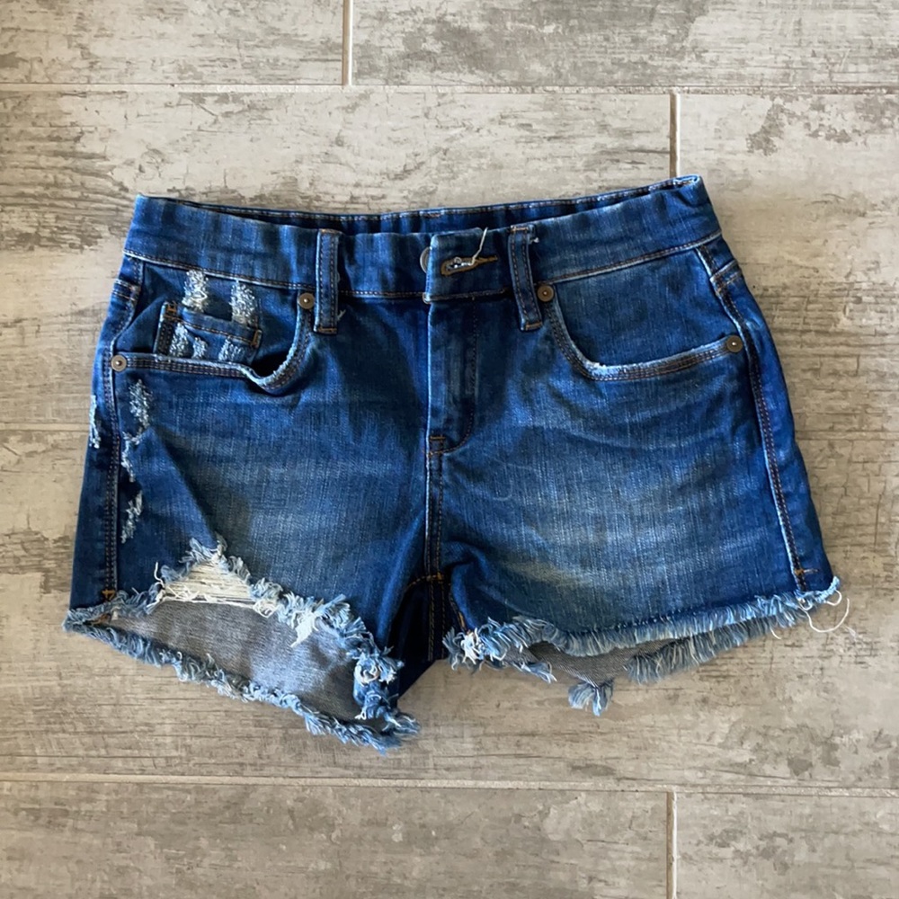 Blank NYC the Essex classic cut off short
